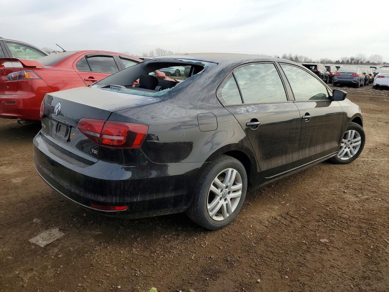 2018 VOLKSWAGEN JETTA S photo 3