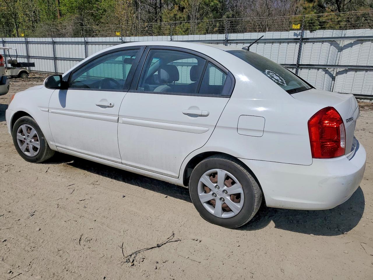 2009 HYUNDAI ACCENT GLS photo 2