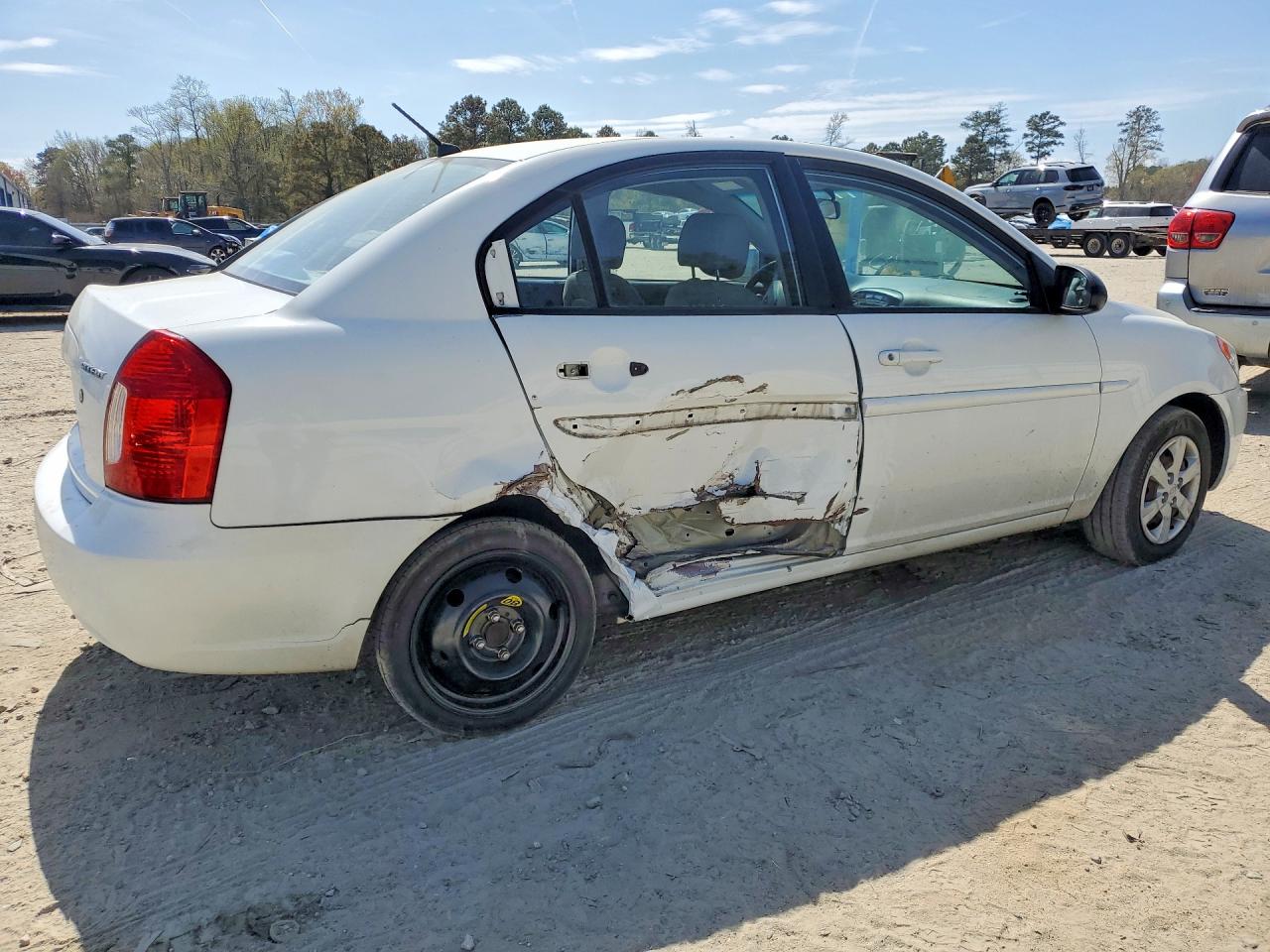 2009 HYUNDAI ACCENT GLS photo 3