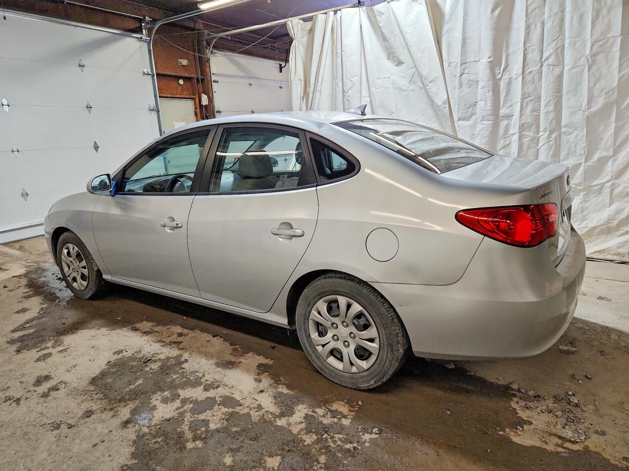2010 HYUNDAI ELANTRA GLS photo 2