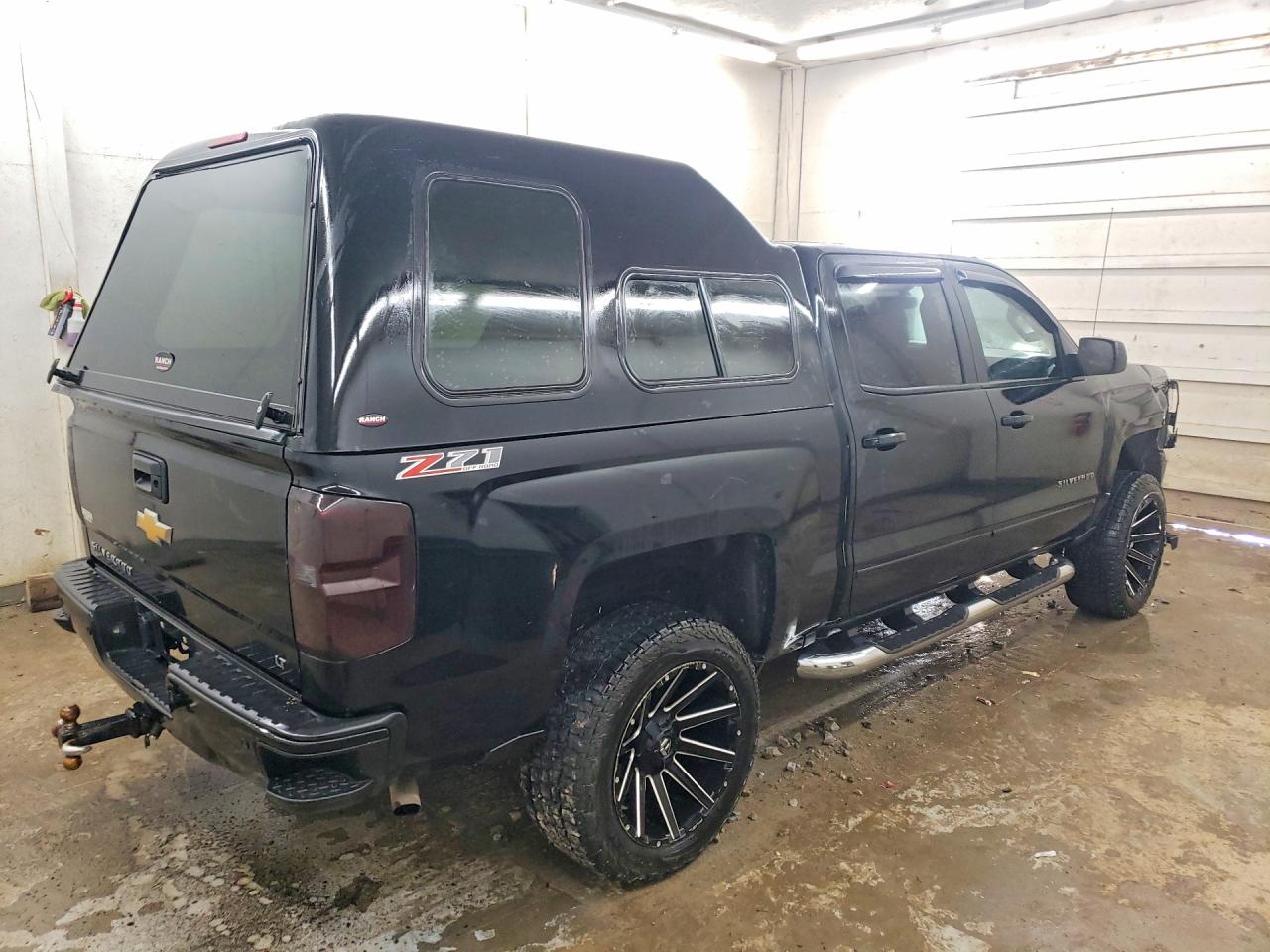 2017 CHEVROLET SILVERADO K1500 LT photo 3