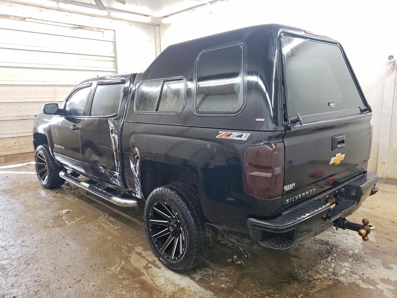 2017 CHEVROLET SILVERADO K1500 LT photo 2