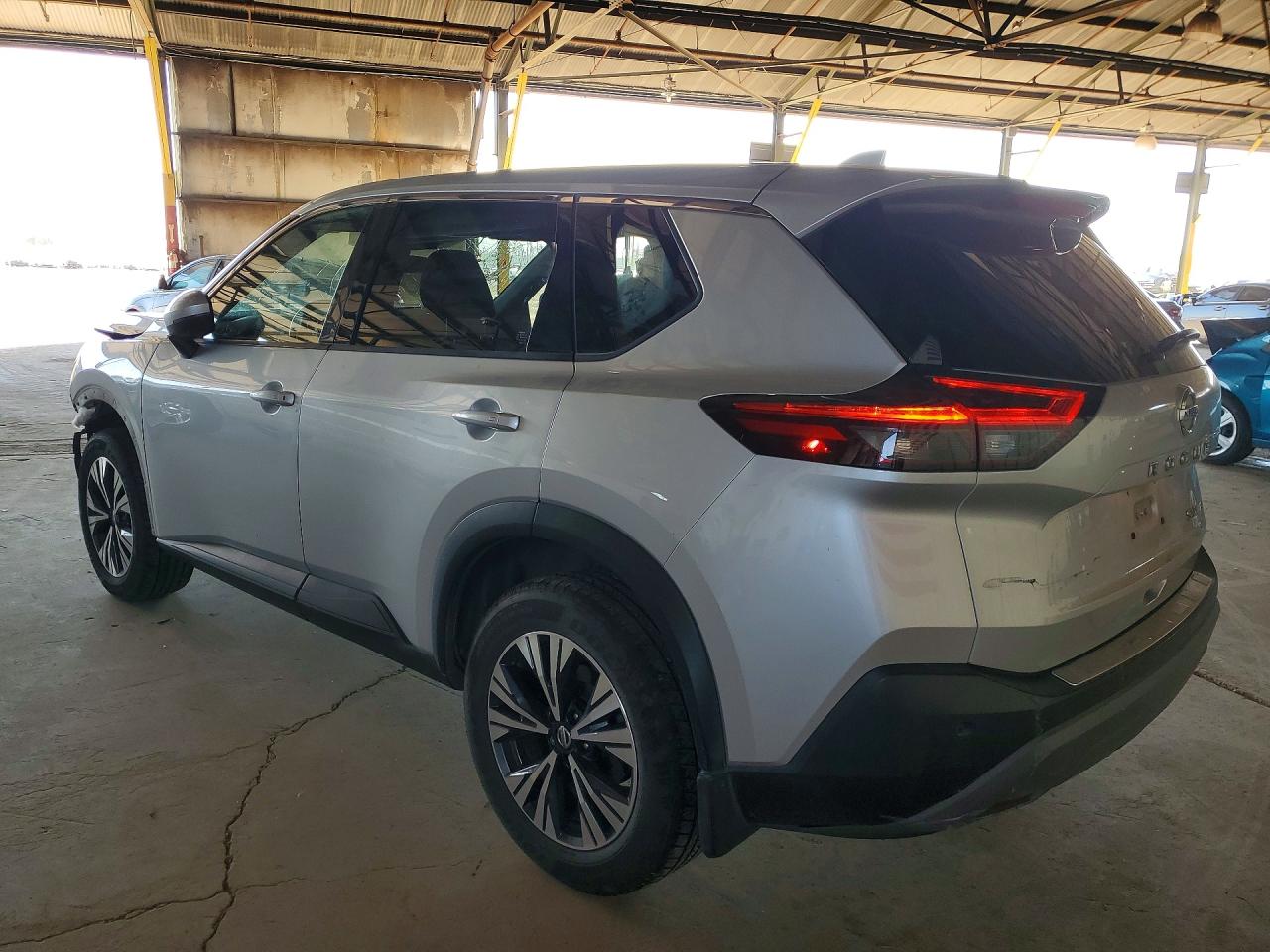 2021 NISSAN ROGUE SV photo 3