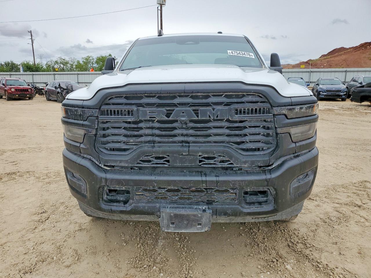 2025 RAM 2500 TRADESMAN photo 13