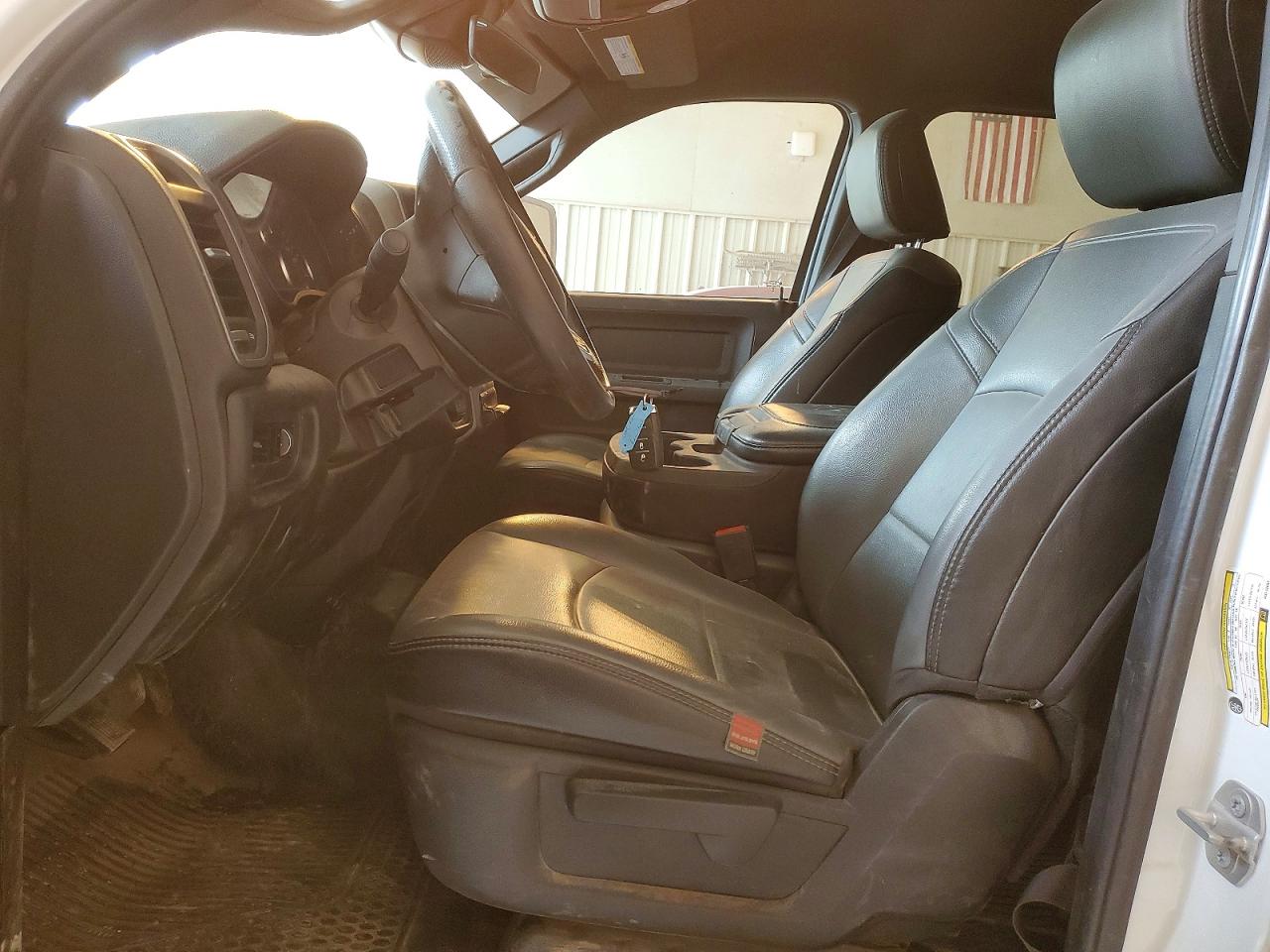 2025 RAM 2500 TRADESMAN photo 19