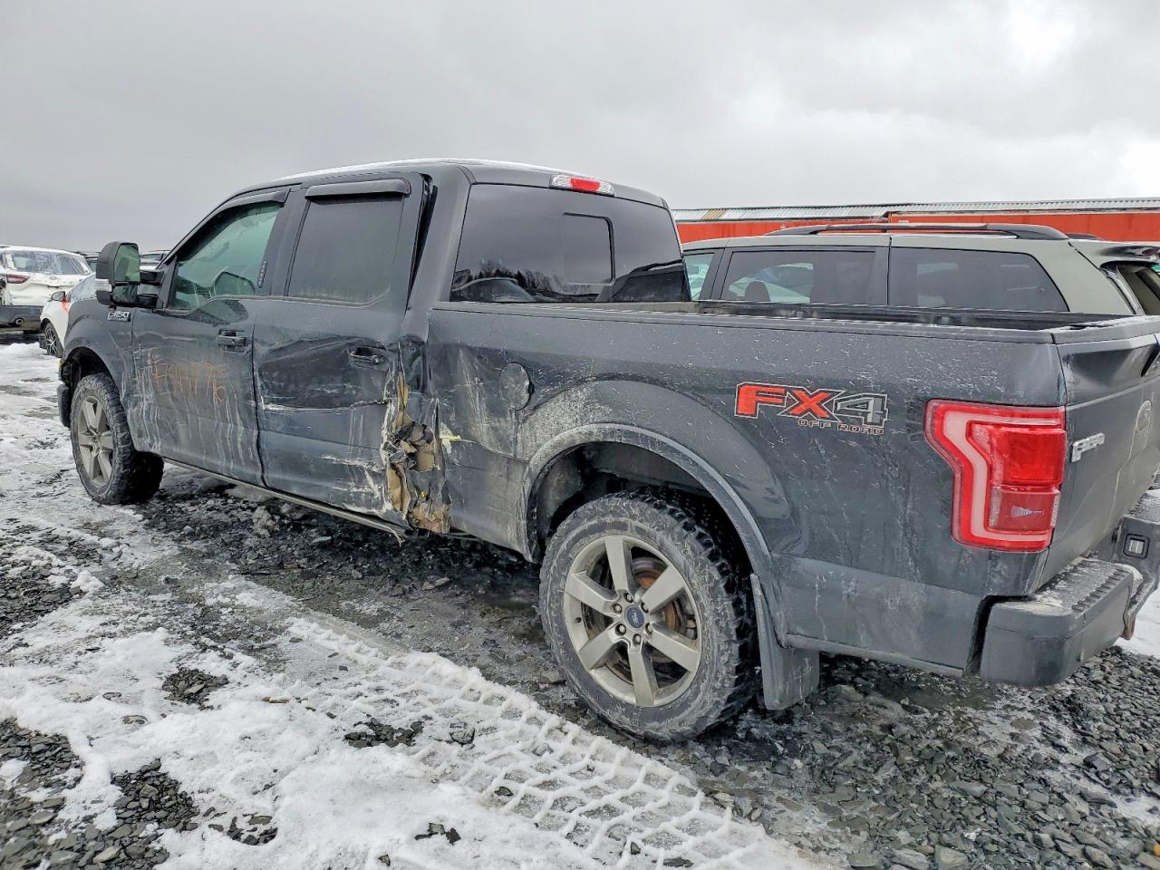 2015 FORD F150 SUPERCREW photo 3