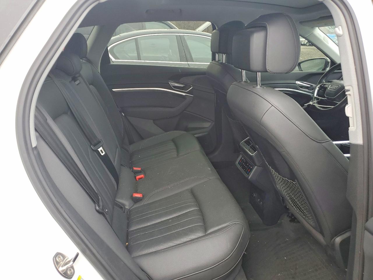 2021 AUDI E-TRON PREMIUM PLUS photo 28