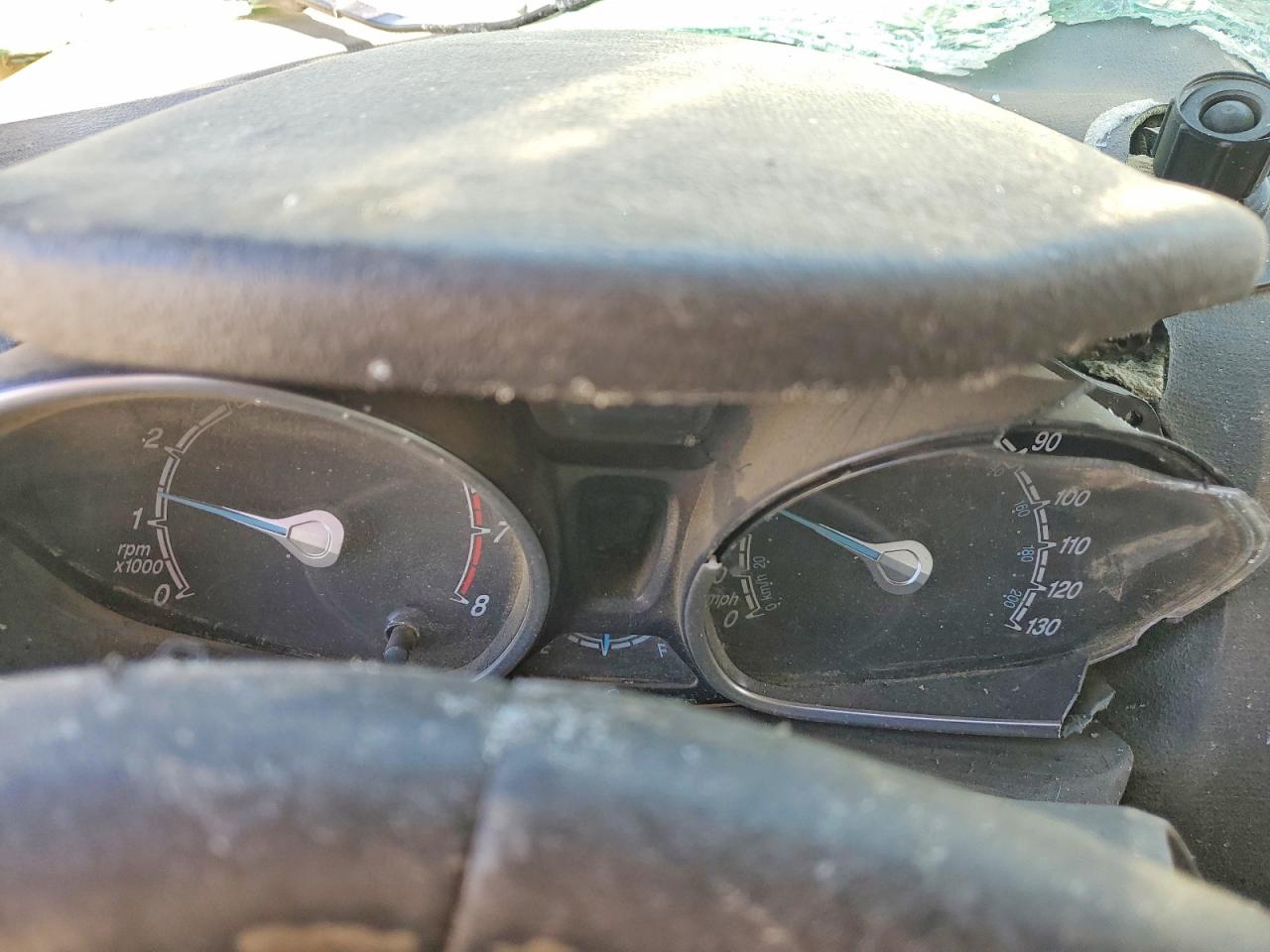 2015 FORD FIESTA SE photo 25