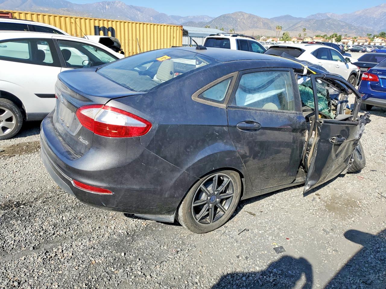 2015 FORD FIESTA SE photo 7