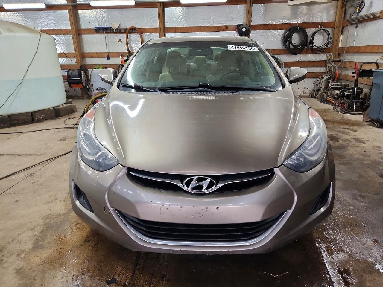 2013 HYUNDAI ELANTRA GLS photo 9