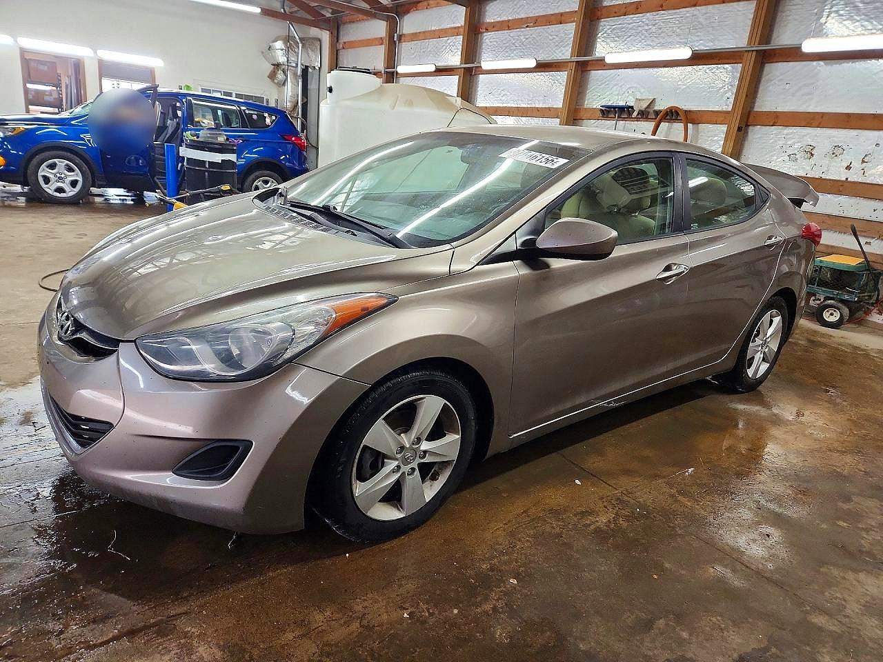 2013 HYUNDAI ELANTRA