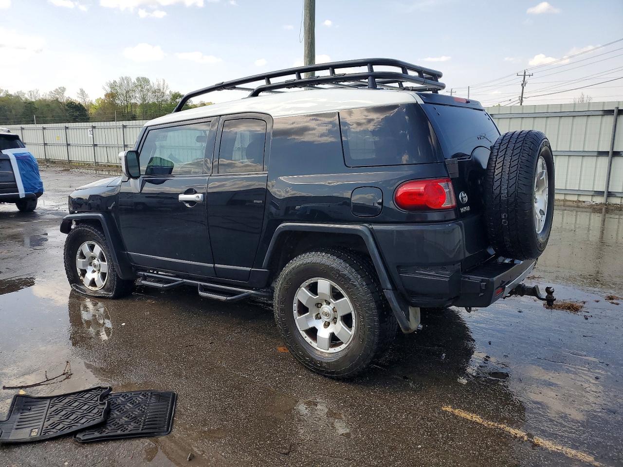 2007 TOYOTA FJ CRUISER BASE photo 3