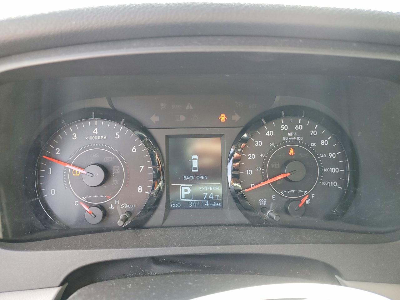 2016 TOYOTA SIENNA LE 8-PASSENGER photo 17
