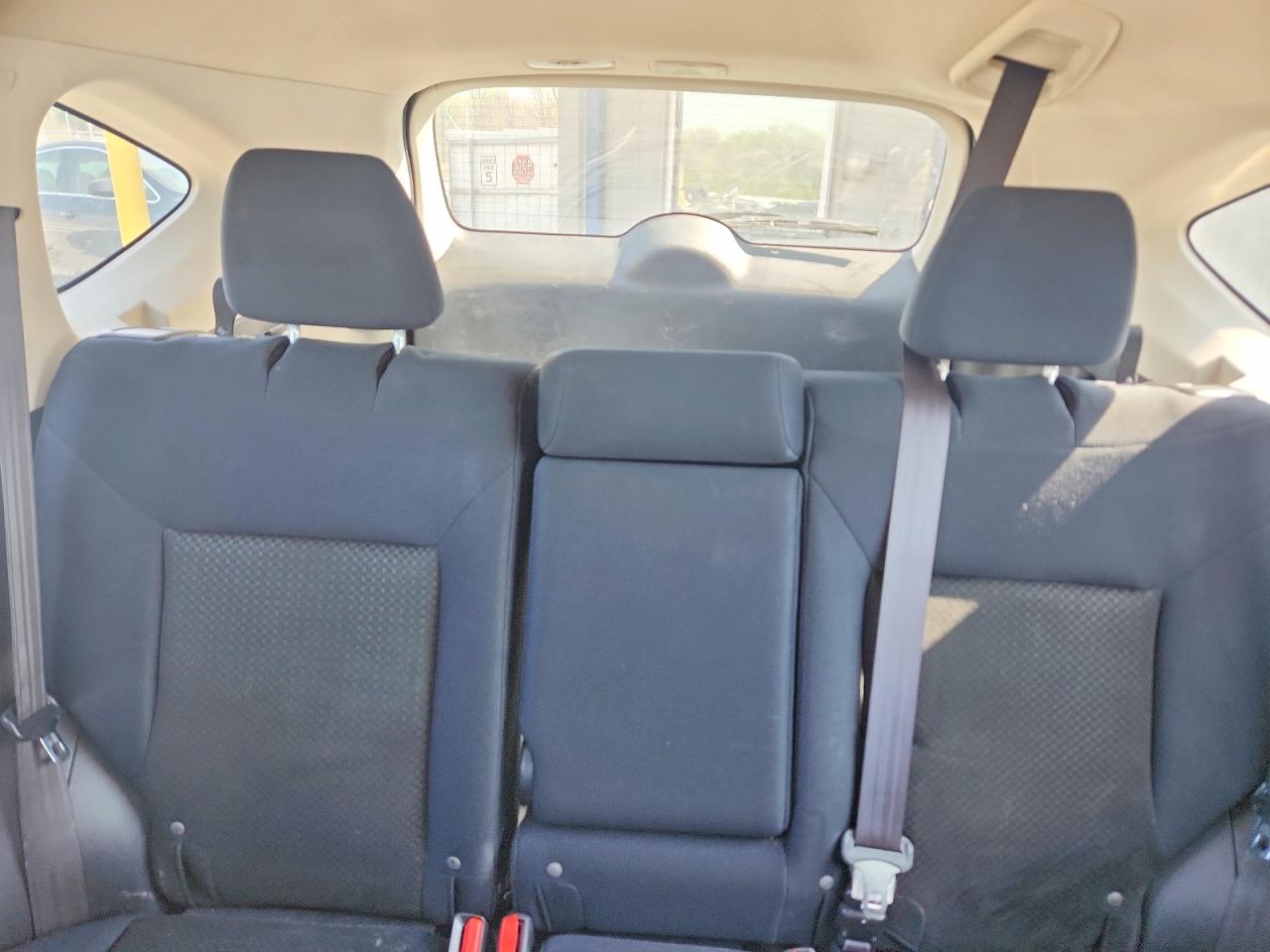 2015 HONDA CR-V LX photo 10