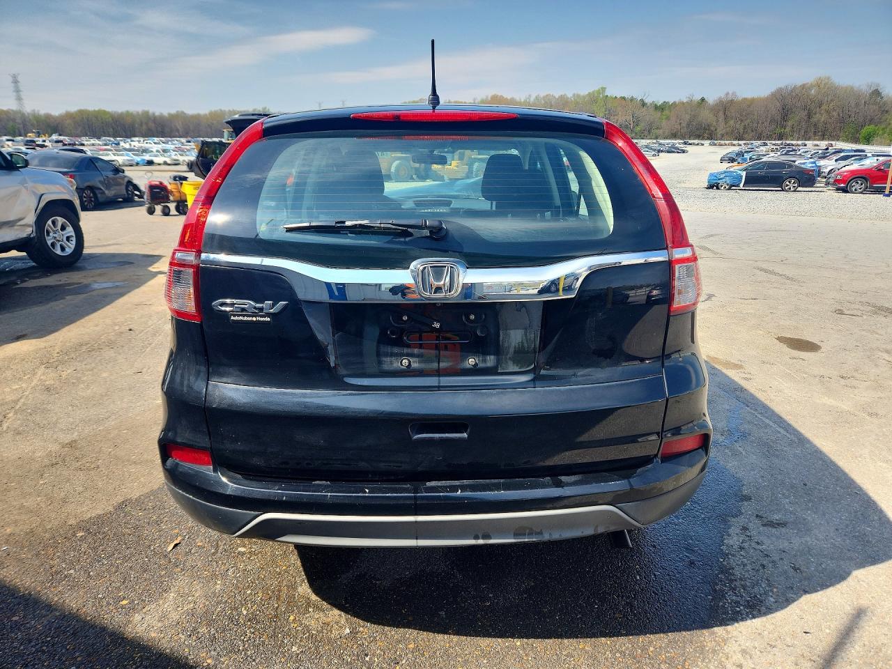 2015 HONDA CR-V LX photo 6