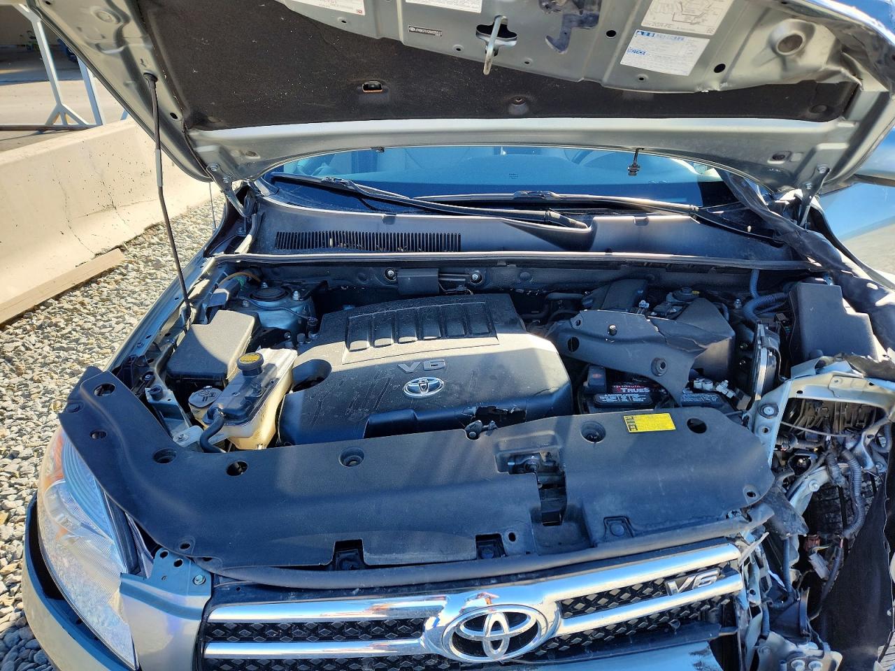 2008 TOYOTA RAV4 LIMITED photo 23