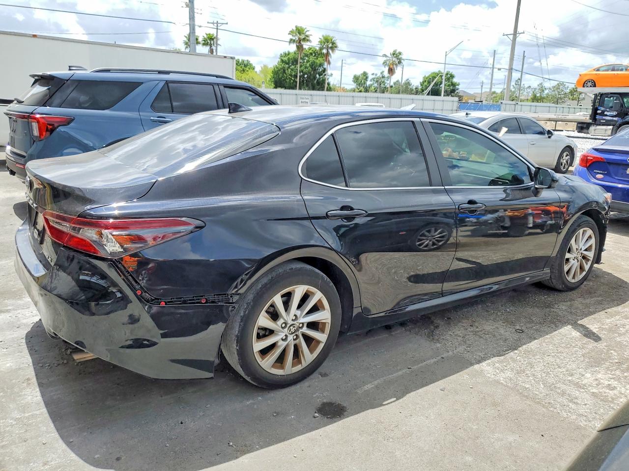 2024 TOYOTA CAMRY LE photo 3