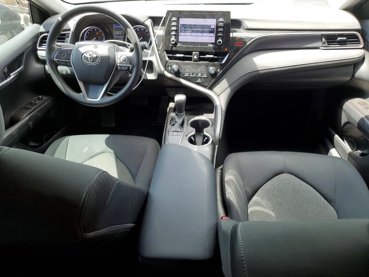 2024 TOYOTA CAMRY LE photo 8