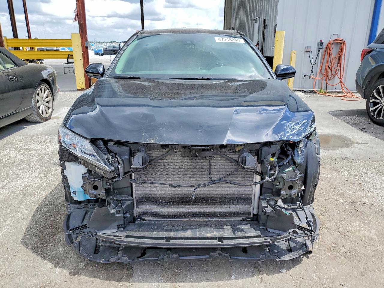 2024 TOYOTA CAMRY LE photo 5