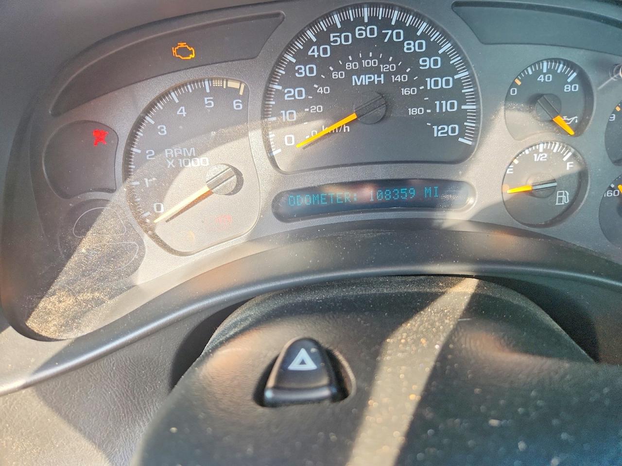 2004 CHEVROLET SILVERADO C1500 photo 16