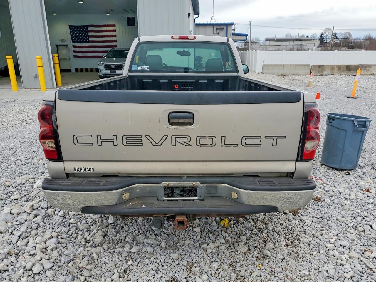 2004 CHEVROLET SILVERADO C1500 photo 11