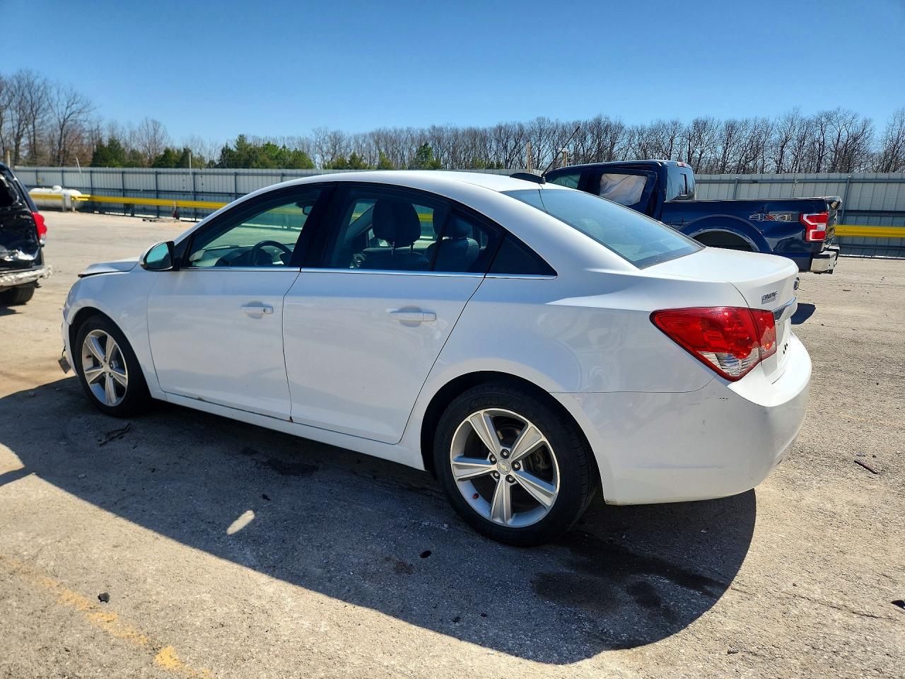 2015 CHEVROLET CRUZE LT photo 3