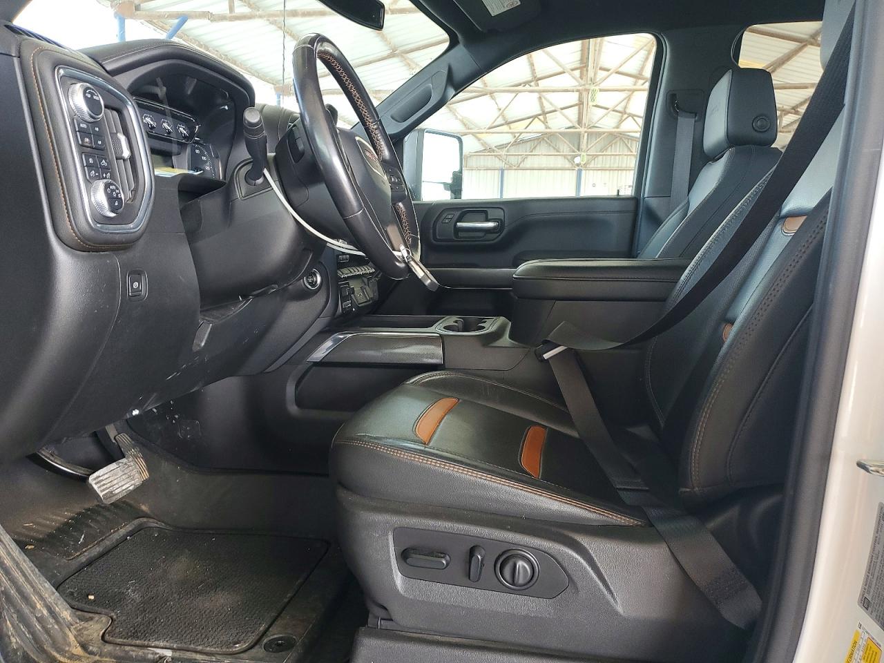 2021 GMC SIERRA K2500 AT4 photo 7