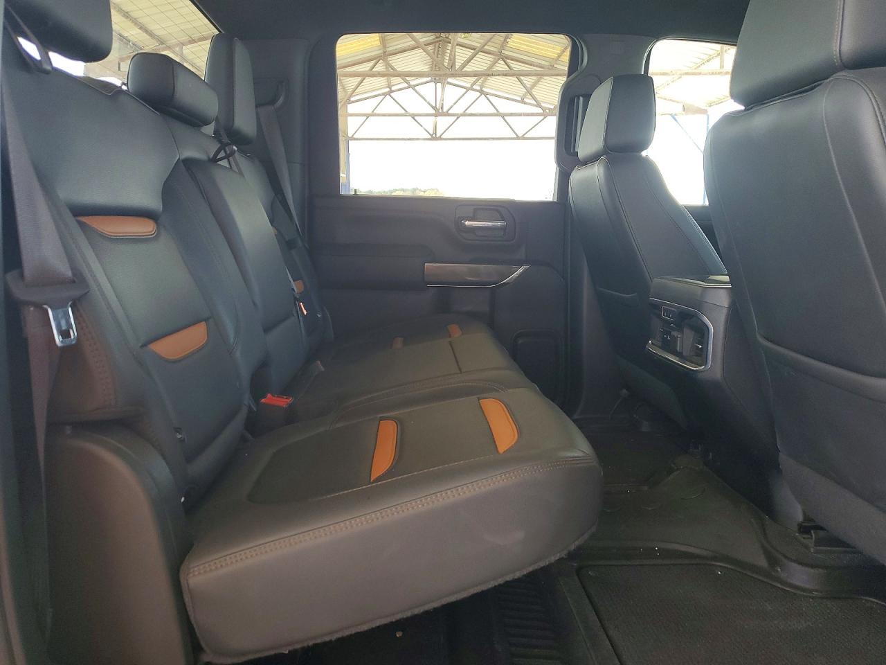 2021 GMC SIERRA K2500 AT4 photo 10