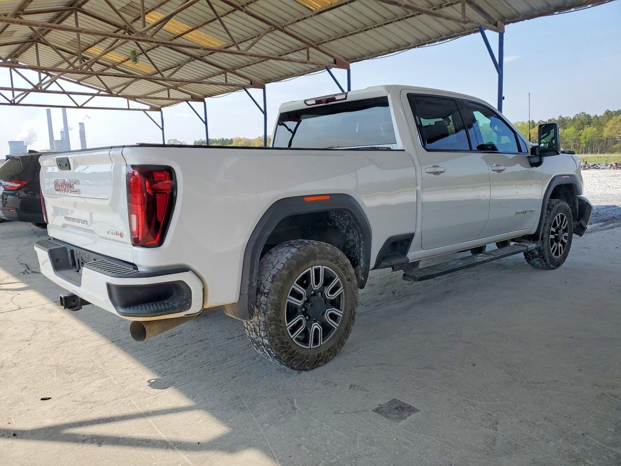 2021 GMC SIERRA K2500 AT4 photo 3