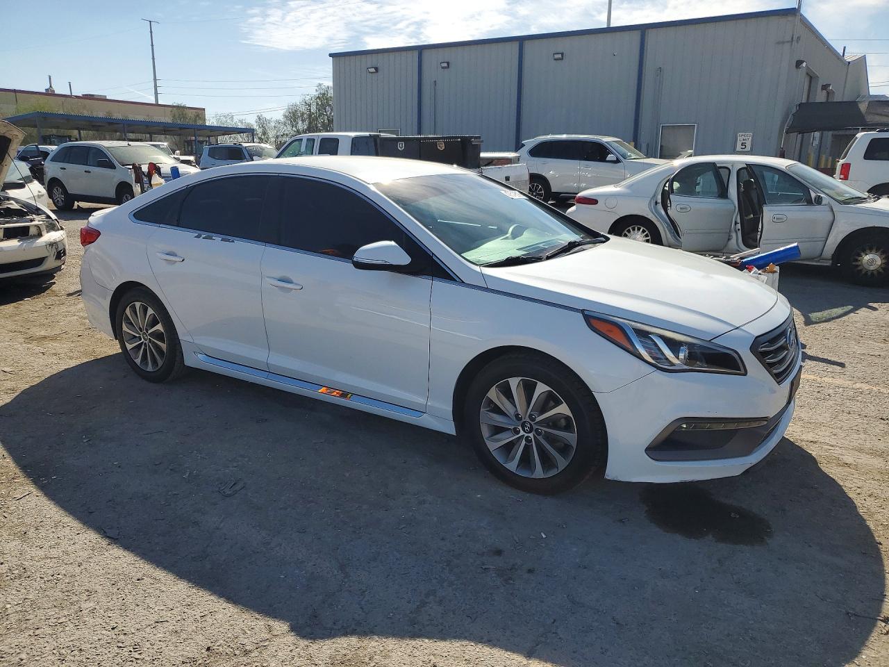2015 HYUNDAI SONATA SPORT photo 4