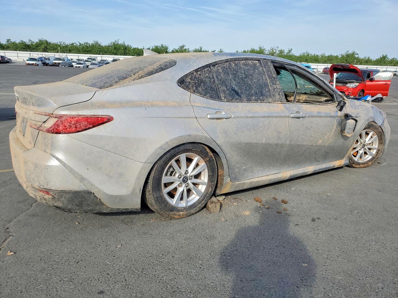 2025 TOYOTA CAMRY LE photo 3