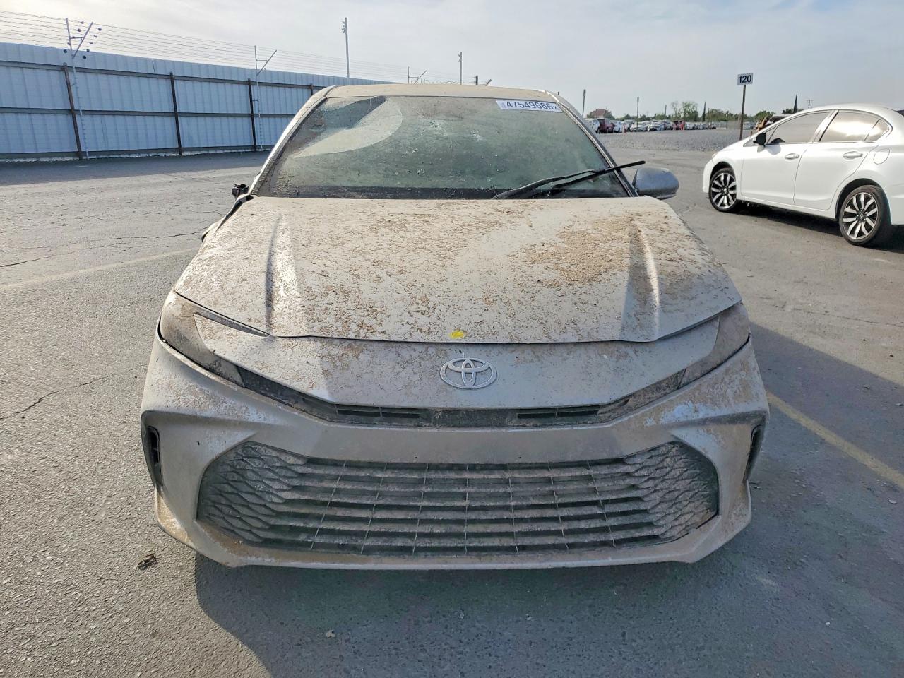 2025 TOYOTA CAMRY LE photo 5