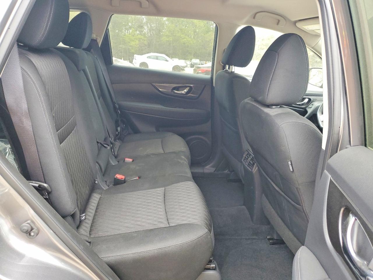 2018 NISSAN ROGUE SV photo 31