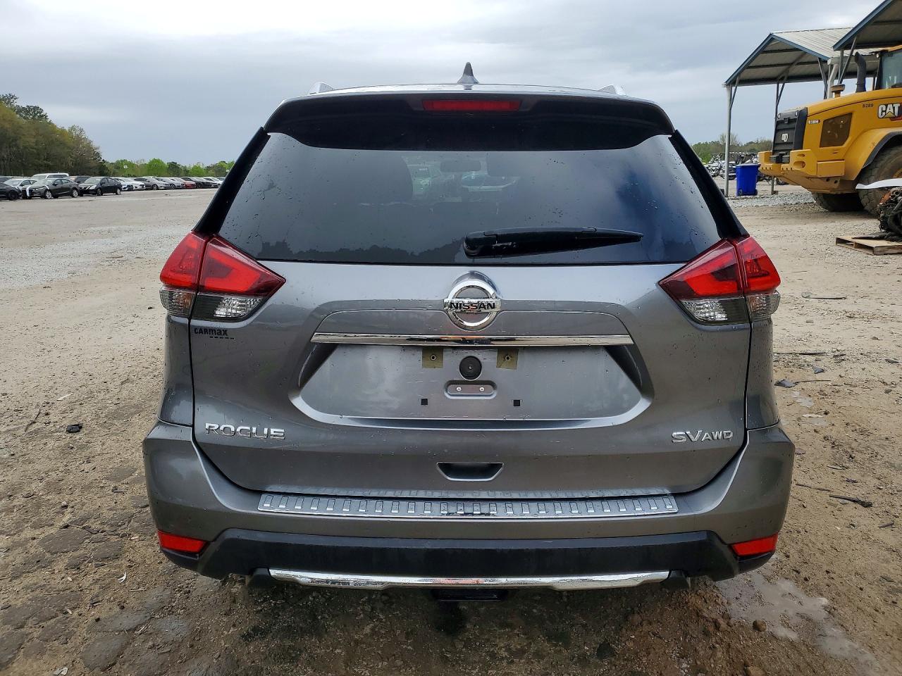 2018 NISSAN ROGUE SV photo 16