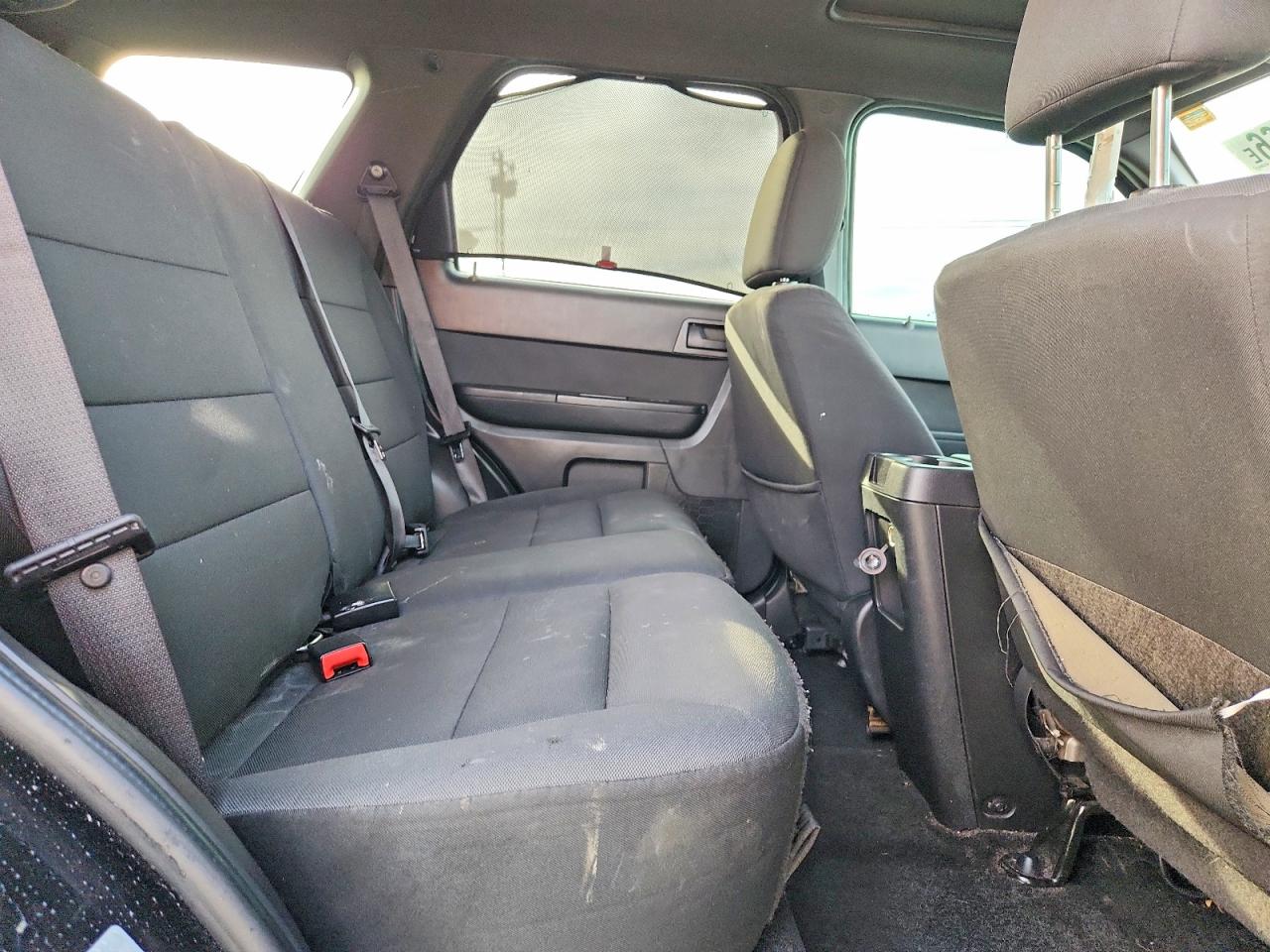 2012 FORD ESCAPE XLT photo 31