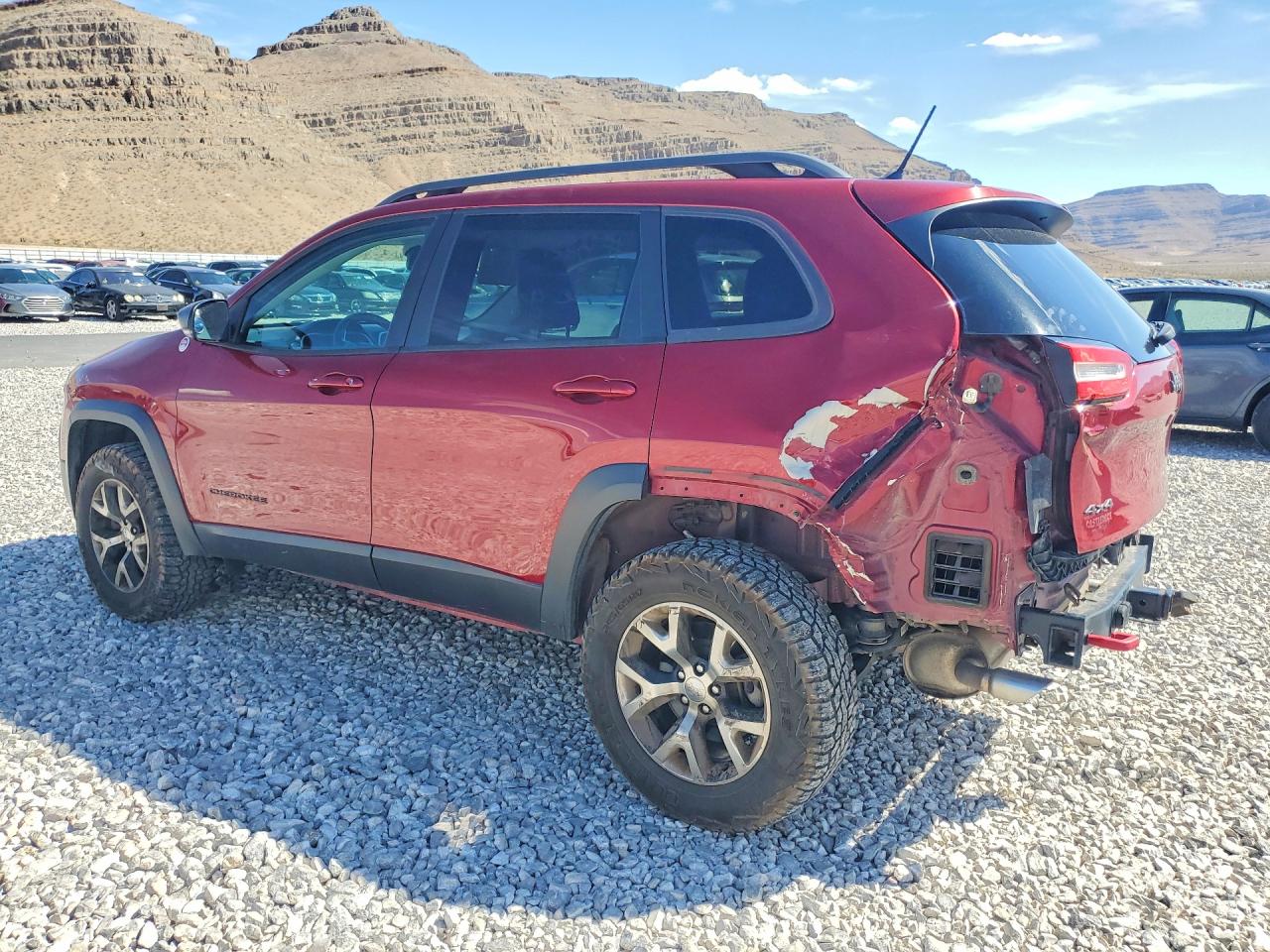 2015 JEEP CHEROKEE TRAILHAWK photo 4