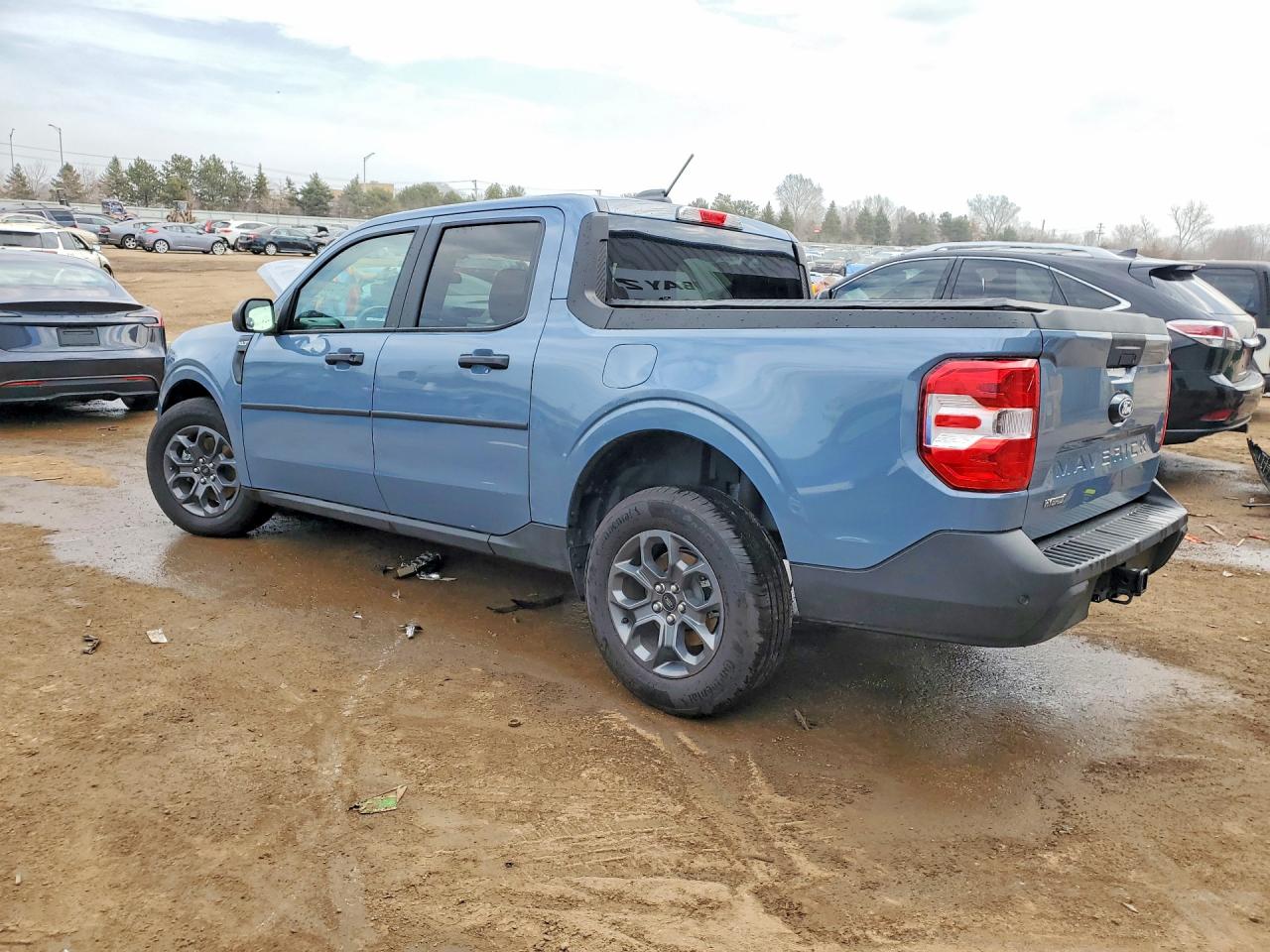 2025 FORD MAVERICK XLT photo 2