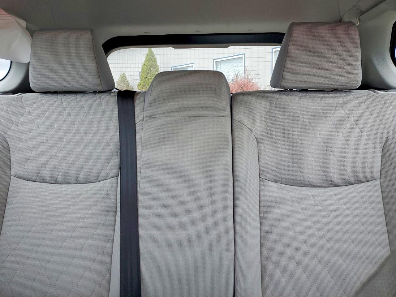 2025 TOYOTA COROLLA CROSS L photo 10