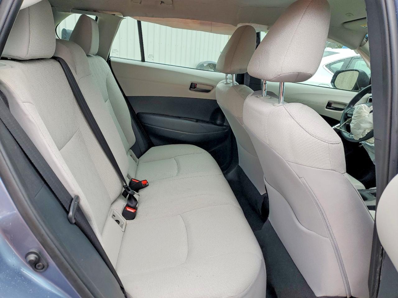 2025 TOYOTA COROLLA CROSS L photo 11