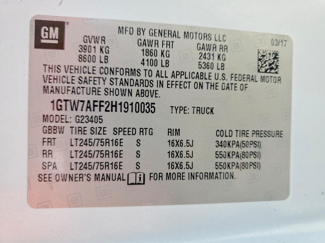 2017 GMC SAVANA G2500 photo 37