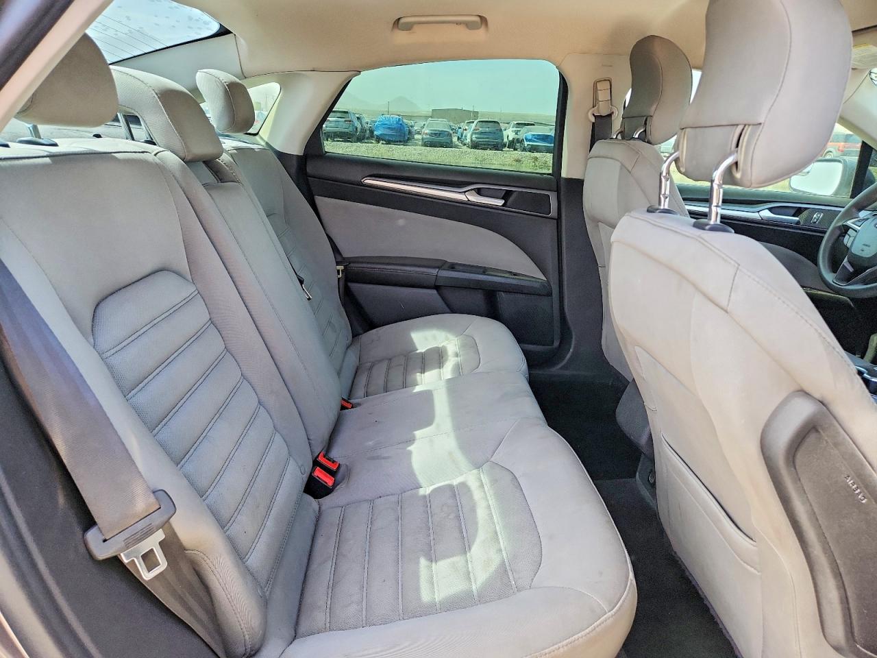 2014 FORD FUSION S photo 10