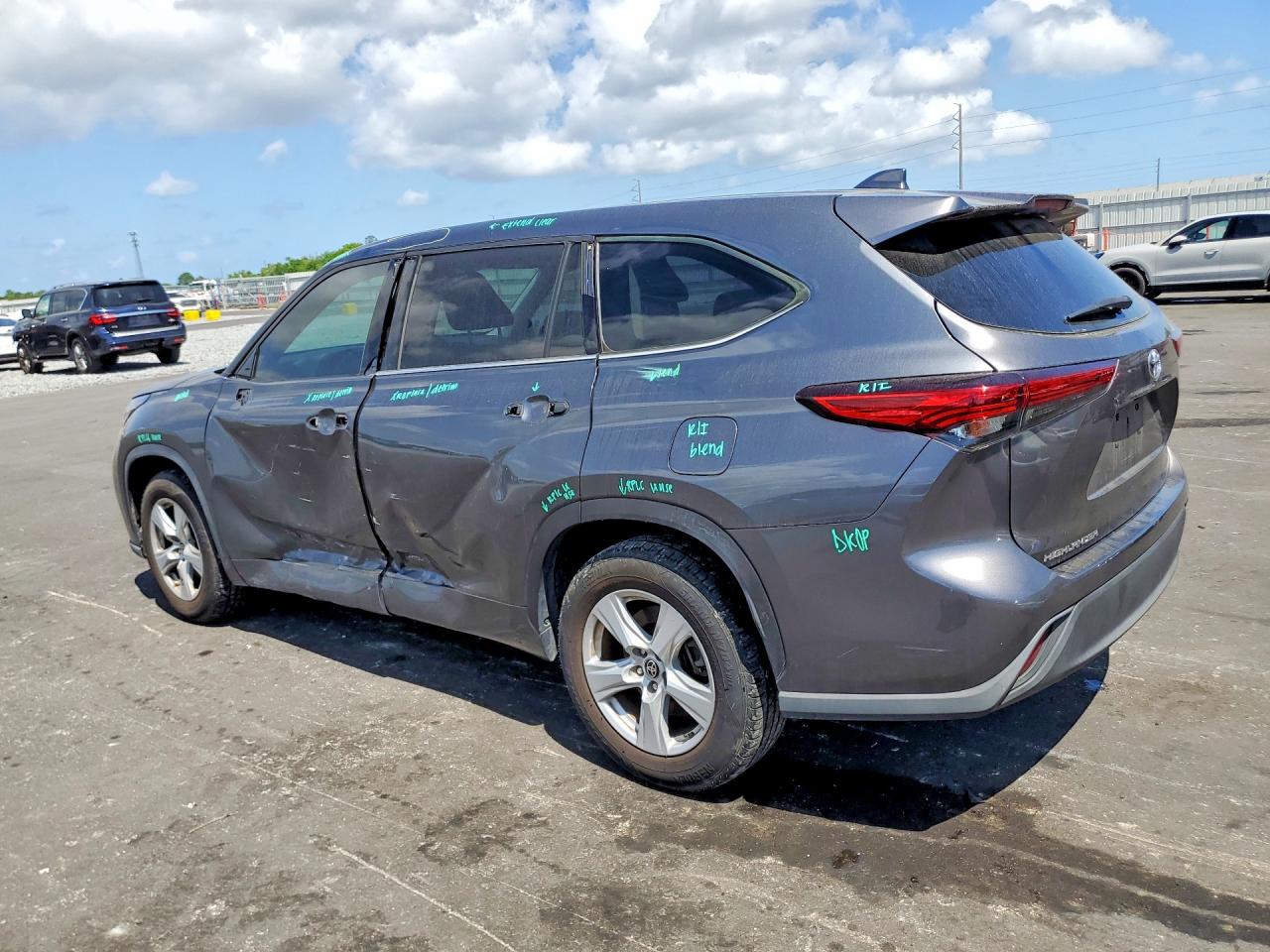 2020 TOYOTA HIGHLANDER L photo 4
