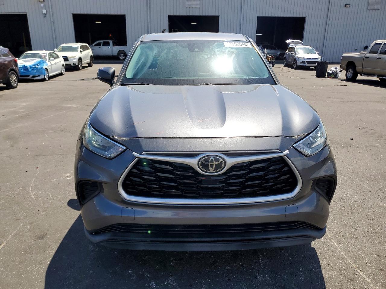 2020 TOYOTA HIGHLANDER L photo 13