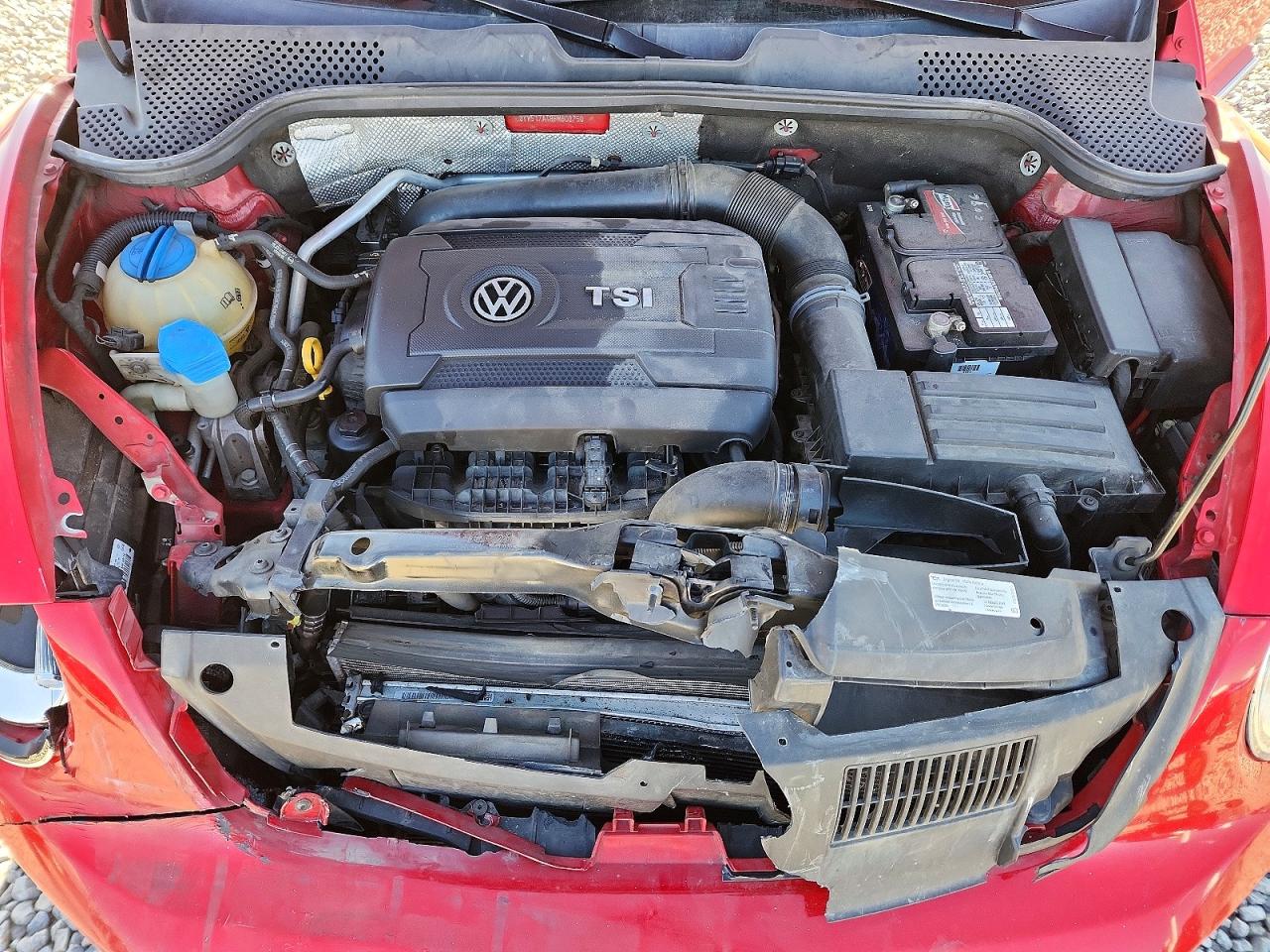 2015 VOLKSWAGEN BEETLE photo 21