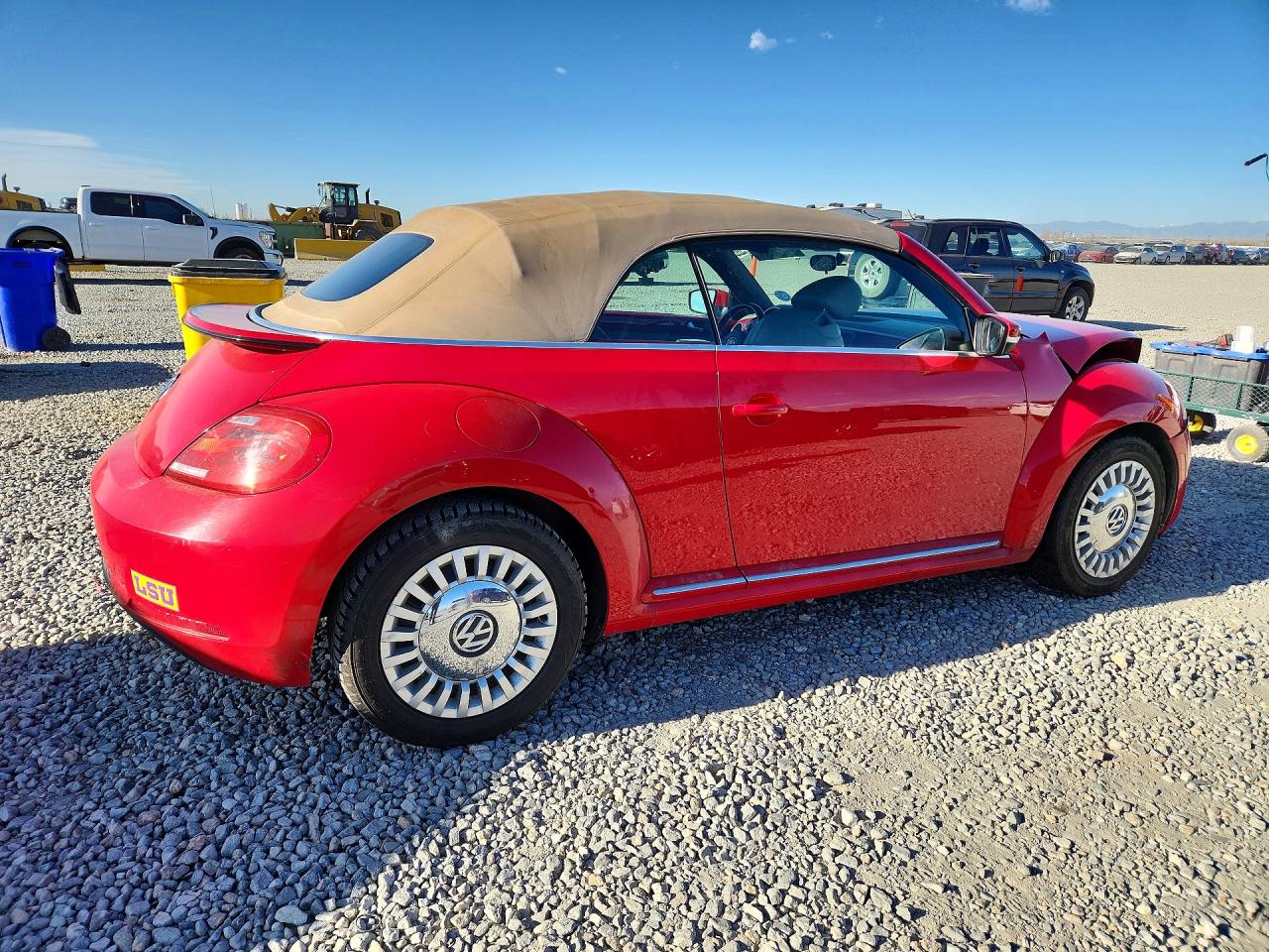 2015 VOLKSWAGEN BEETLE photo 5