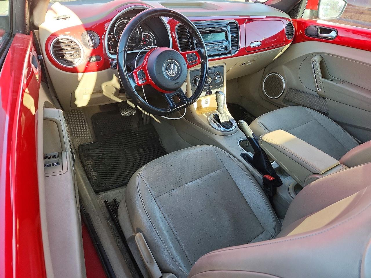 2015 VOLKSWAGEN BEETLE photo 15