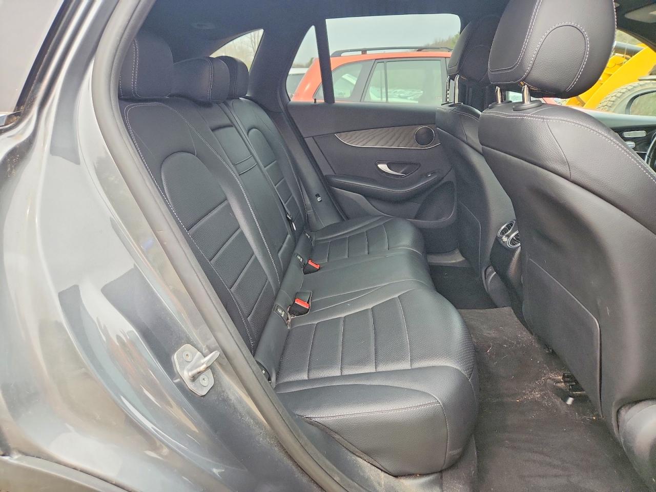 2017 MERCEDES-BENZ GLC 300 4MATIC photo 11