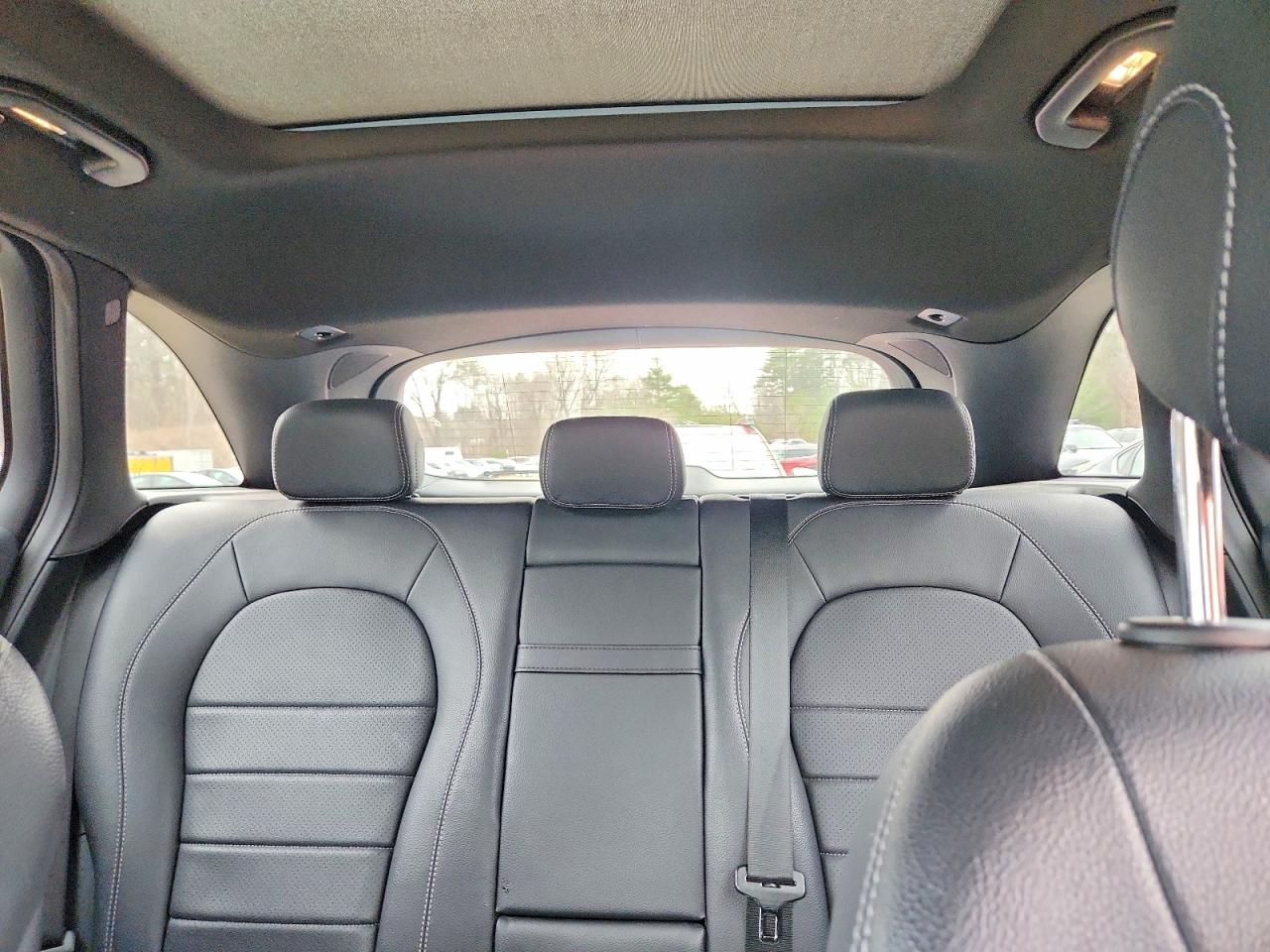 2017 MERCEDES-BENZ GLC 300 4MATIC photo 10