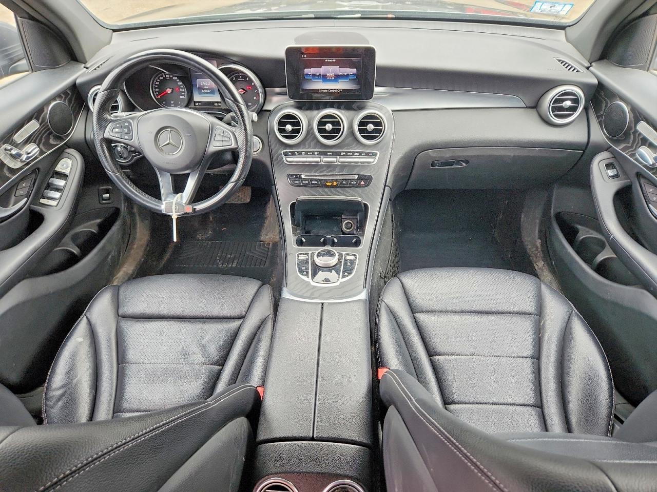 2017 MERCEDES-BENZ GLC 300 4MATIC photo 8