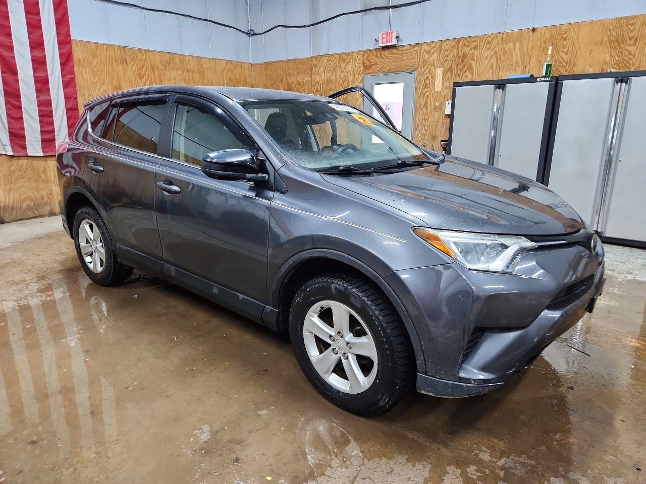 2017 TOYOTA RAV4 LE photo 10
